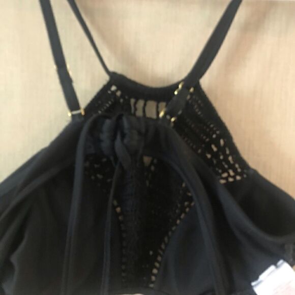 Xhilaration Black Crochet Bikini Top Medium - Picture 8 of 11